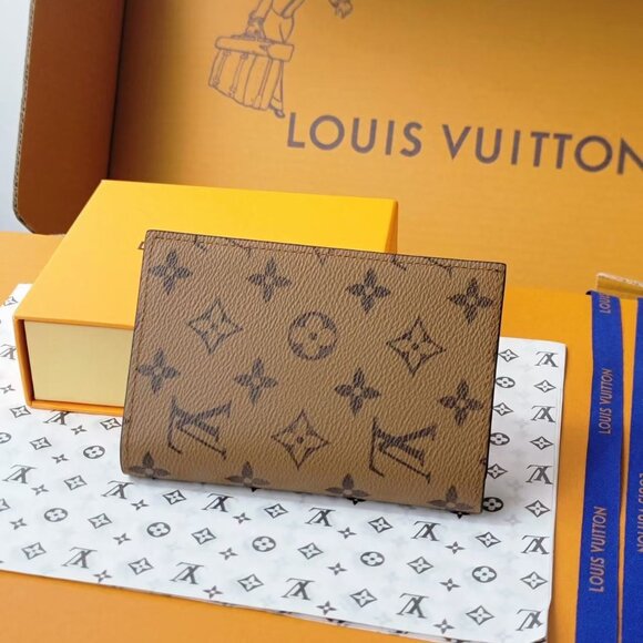 Louis Vuitton small wallet - Picture 2 of 8